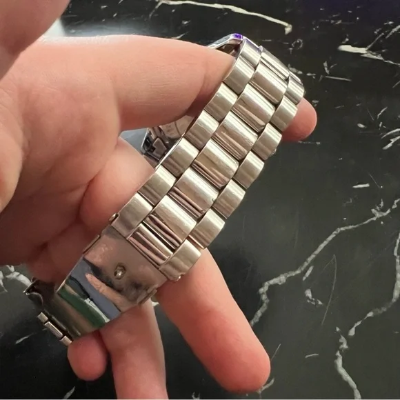 Michael Kors Layton Watch - Picture 7 of 9